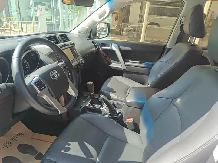 Toyota prado