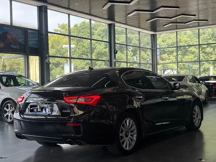 Maserati Ghibli