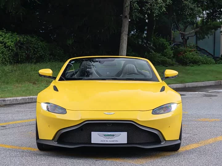Aston Martin V8 Vantage