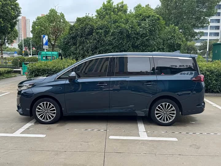 GAC Trumpchi M6