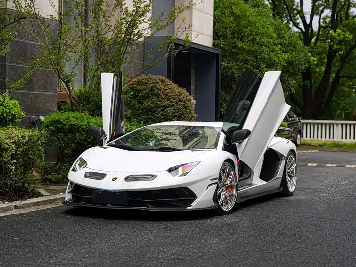 Lamborghini Aventador