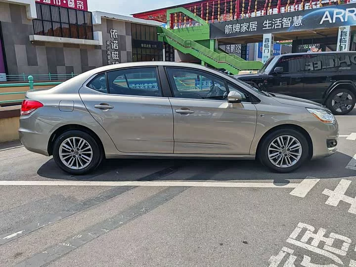 Citroën C4L