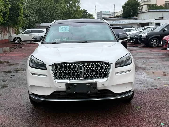 Lincoln adventurer