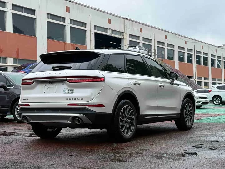 Lincoln adventurer