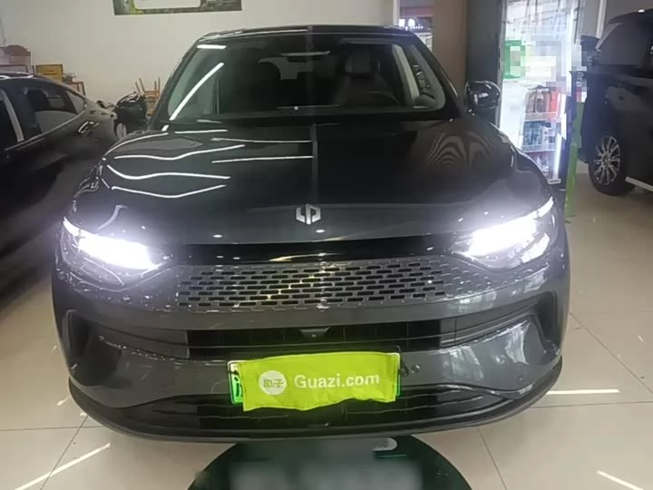 Leapmotor Zero running C11