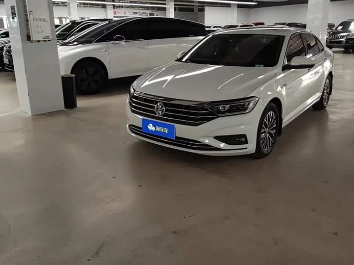 Volkswagen Sagitar