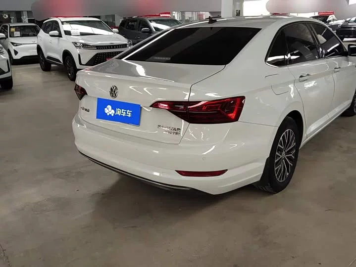 Volkswagen Sagitar
