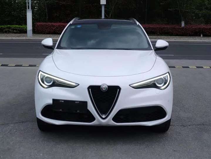 alfa romeo Stelvio