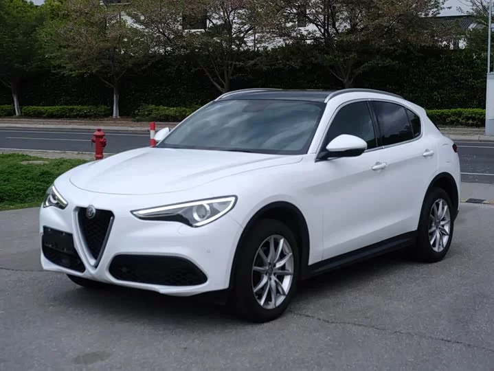 alfa romeo Stelvio