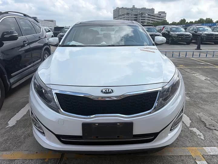 kia K5