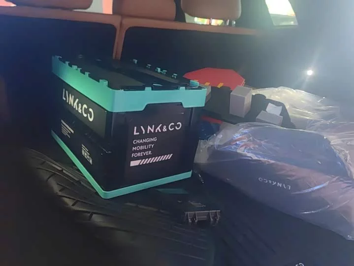 Lynk & Co 09
