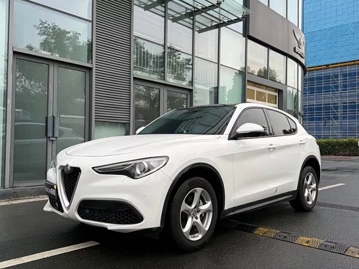 alfa romeo Stelvio