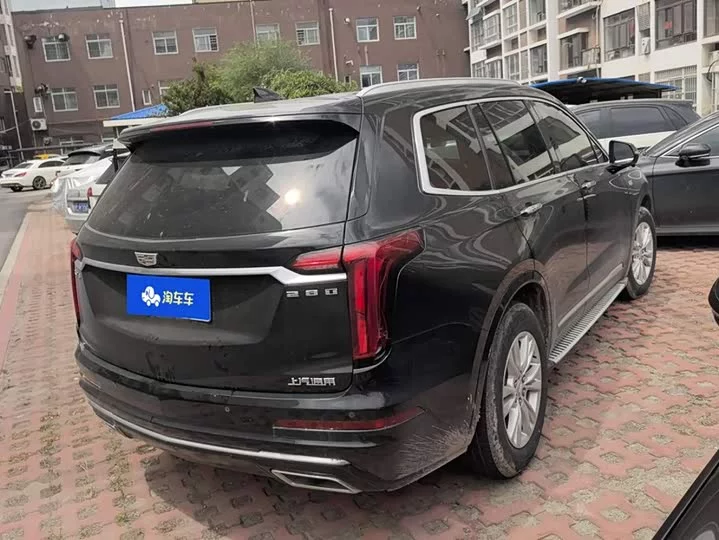 Cadillac XT6