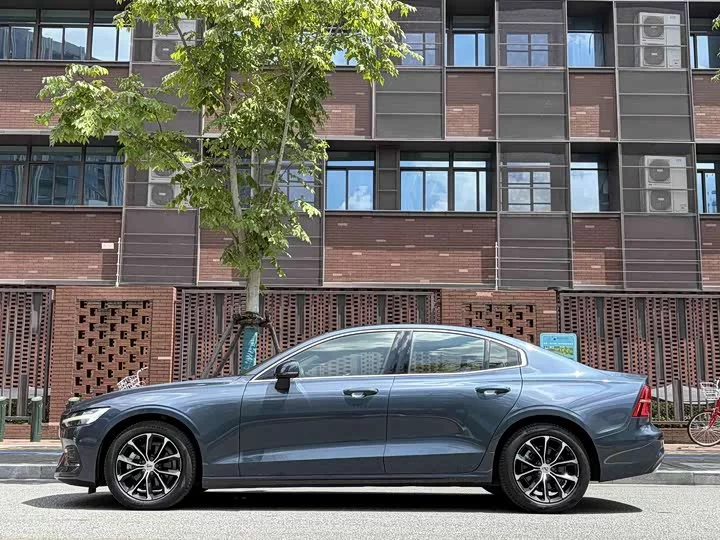 Volvo S60