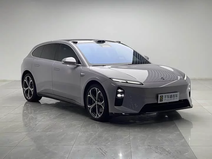 NIO ET5T