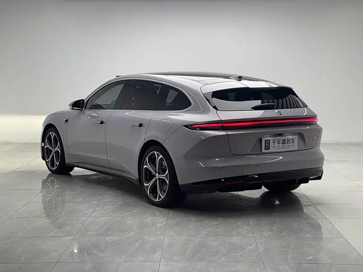NIO ET5T