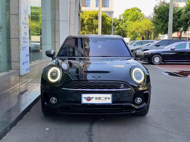 MINI CLUBMAN