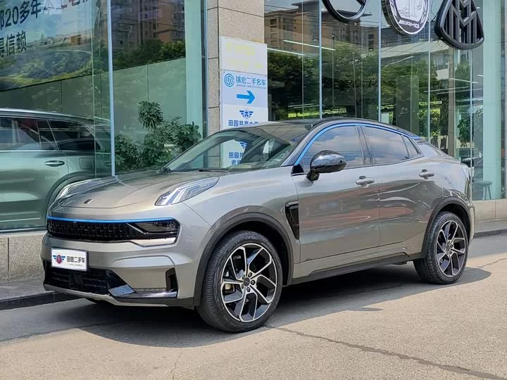 Lynk & Co 05