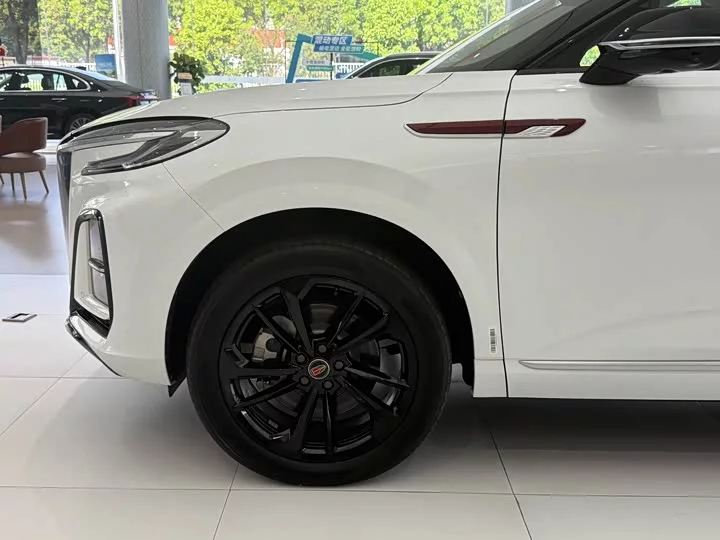 Hongqi HS3 PHEV