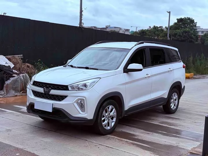 Wuling Hongguang S3