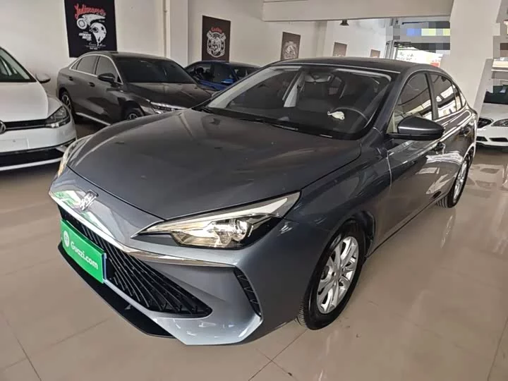 Roewe i5