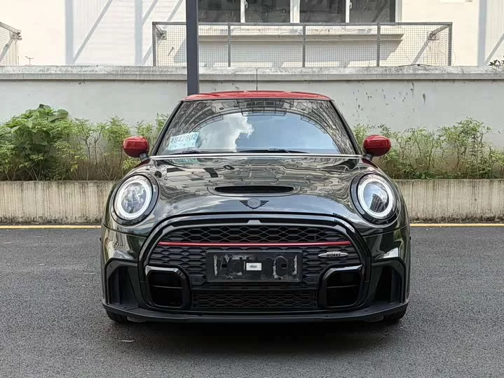 MINI JCW