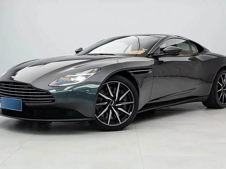 Aston Martin DB11