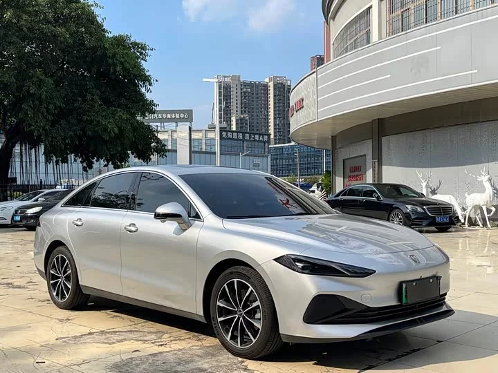 Roewe D7