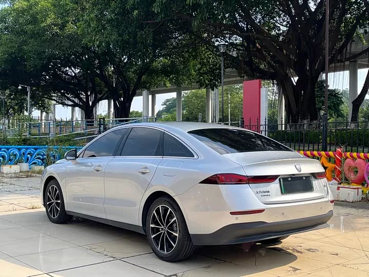 Roewe D7