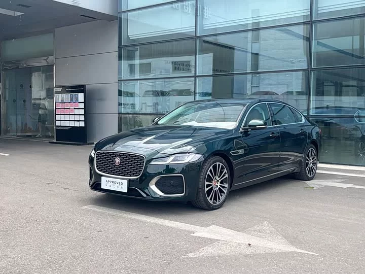 Jaguar XFL