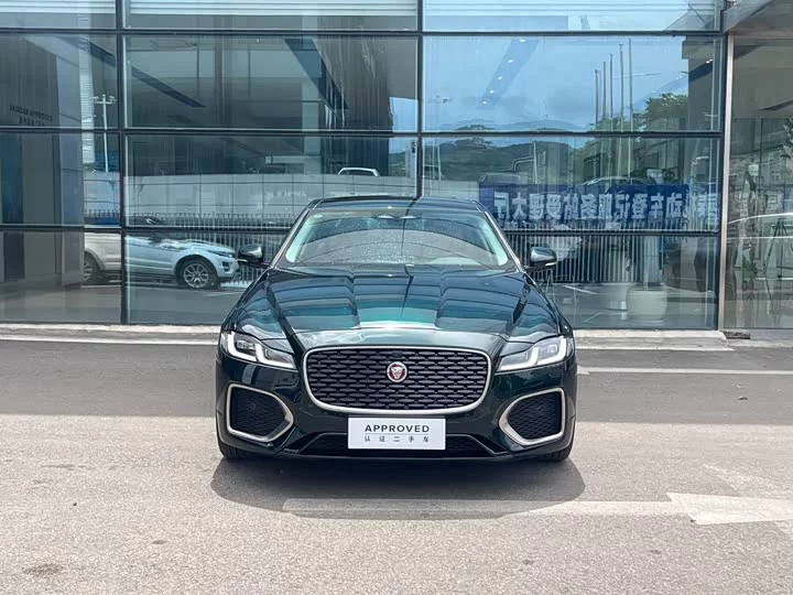 Jaguar XFL