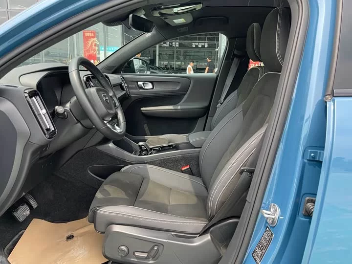 Volvo C40