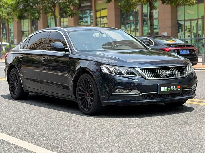 Zotye Z700