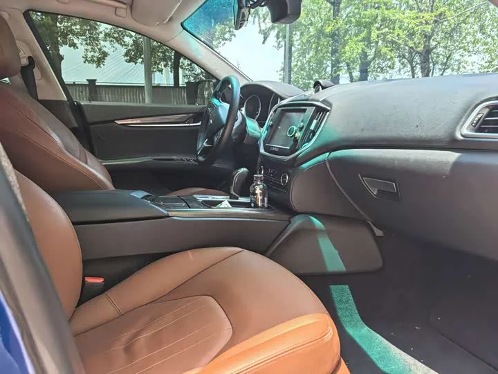 Maserati Ghibli
