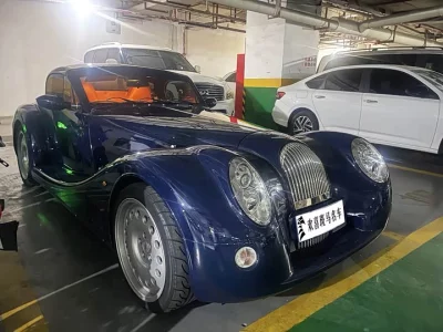 morgan Aero 8