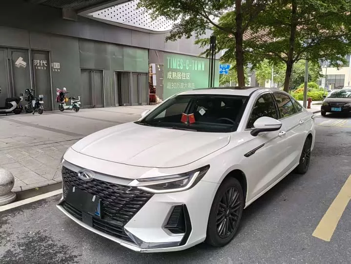 Chery Arrizo 8