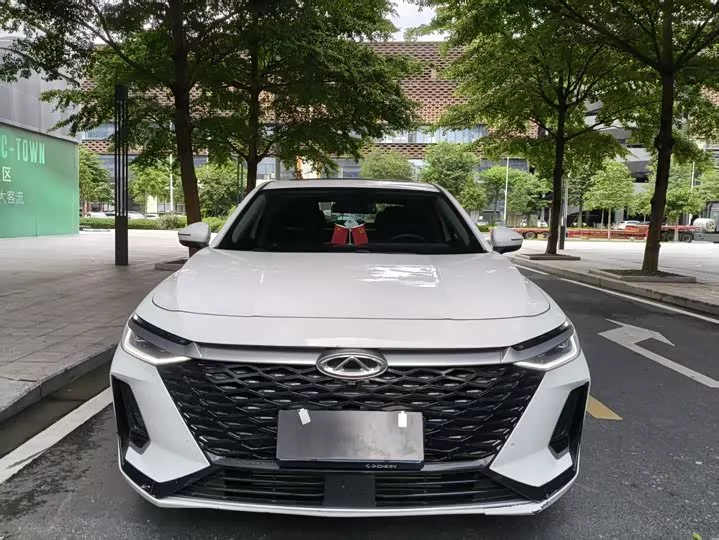 Chery Arrizo 8
