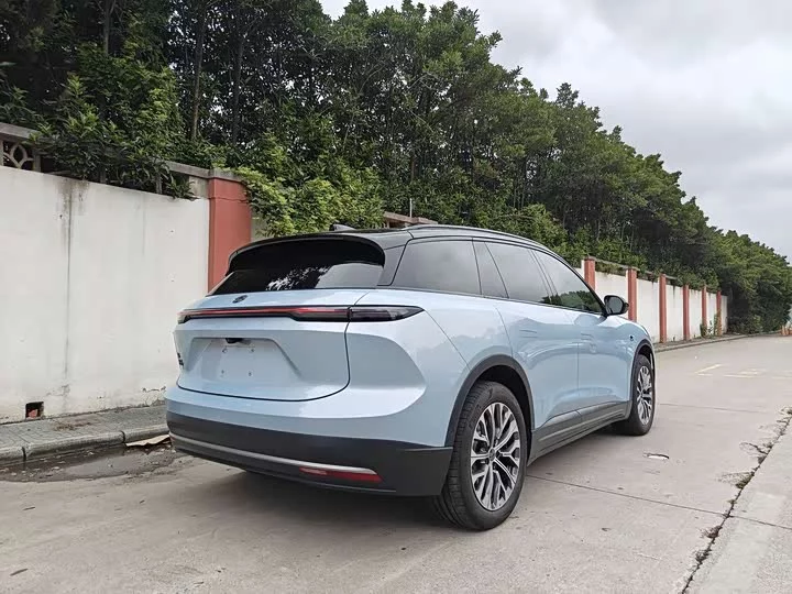 NIO ES6