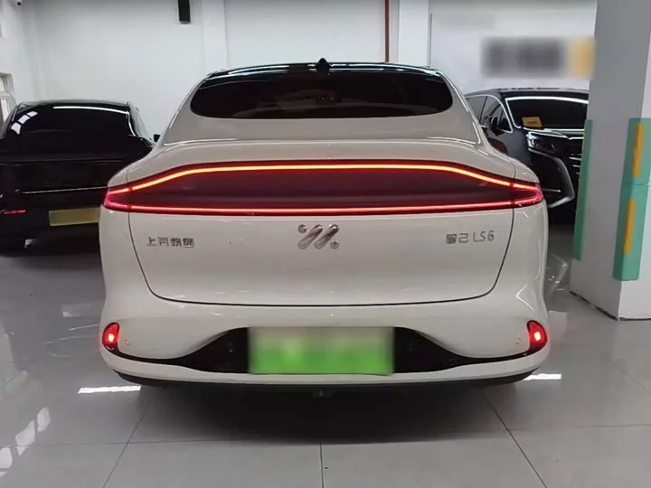 Zhiji LS6