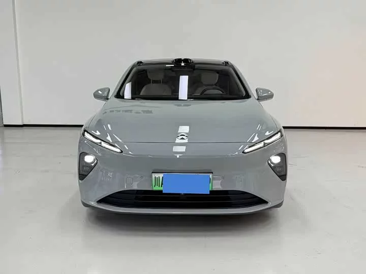 NIO ET7