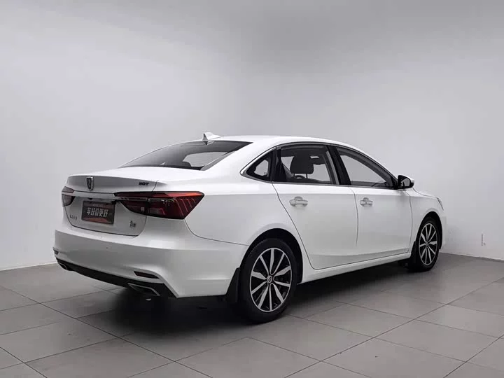 Roewe i6 Classic