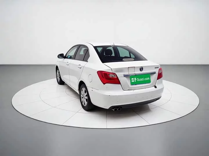 Changan Yuexiang V3