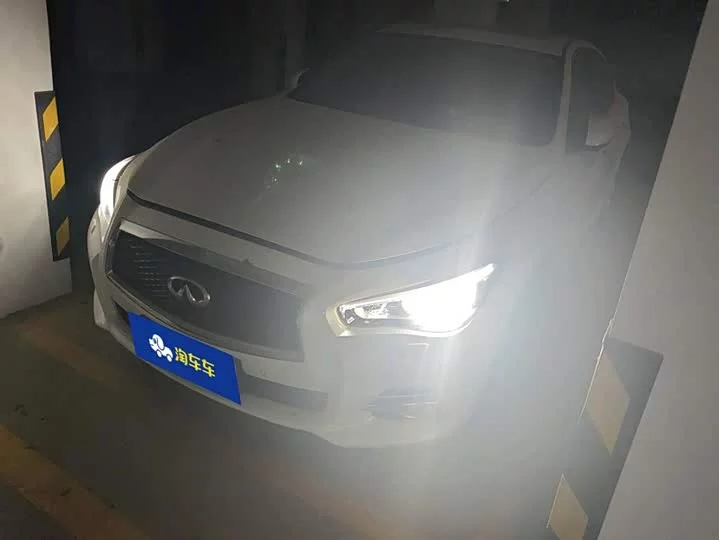 Infiniti Q50L