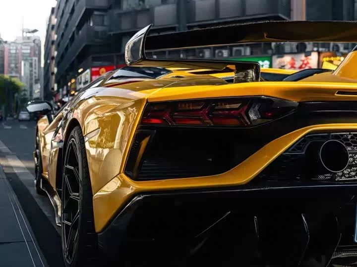 Lamborghini Aventador