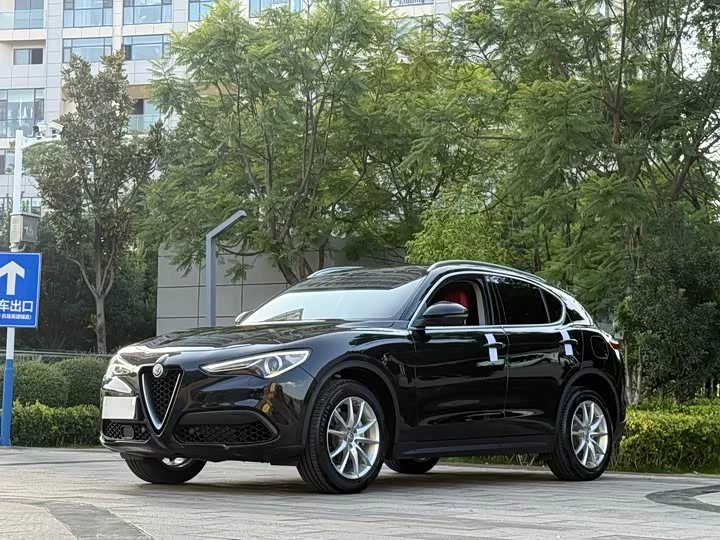 alfa romeo Stelvio