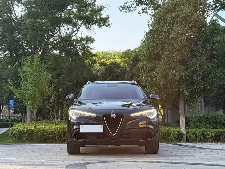 alfa romeo Stelvio