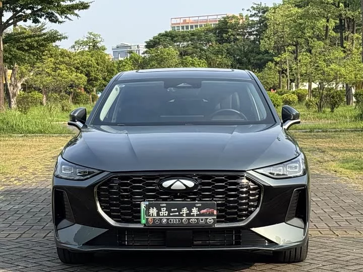 Chery Fengyun A8