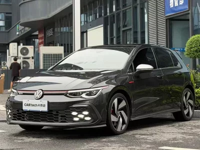 Volkswagen Golf GTI