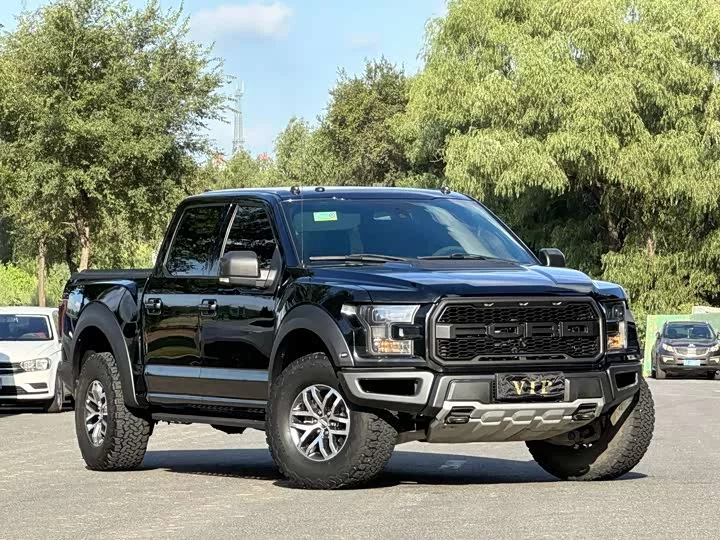 Ford F-150 Raptor
