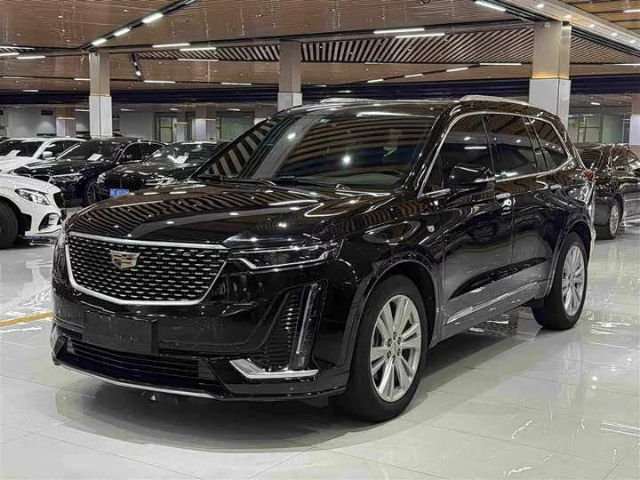 Cadillac XT6